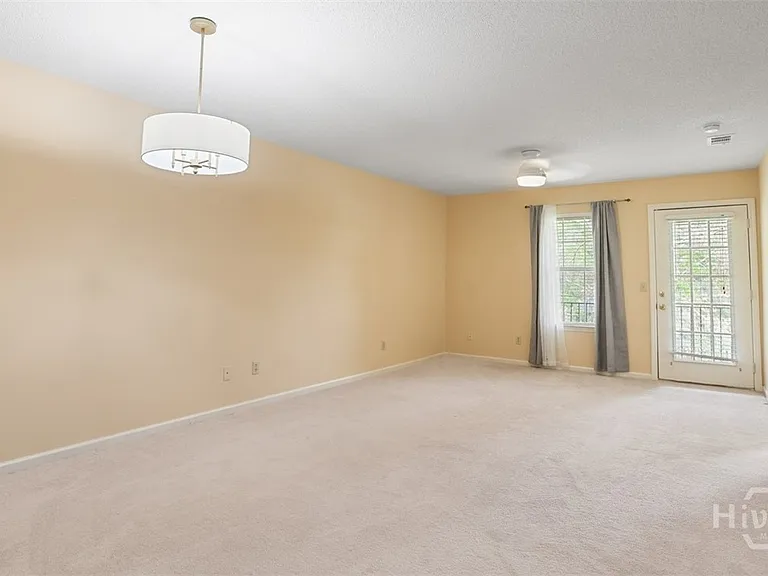 211 Edgewater Rd #40 — Photo 7