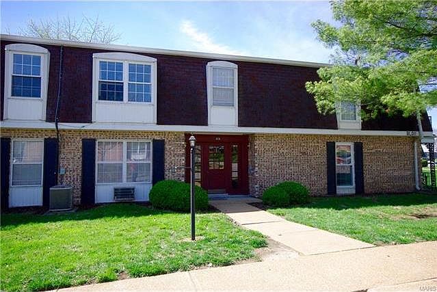 1st image of 816 Dumont Pl APT B