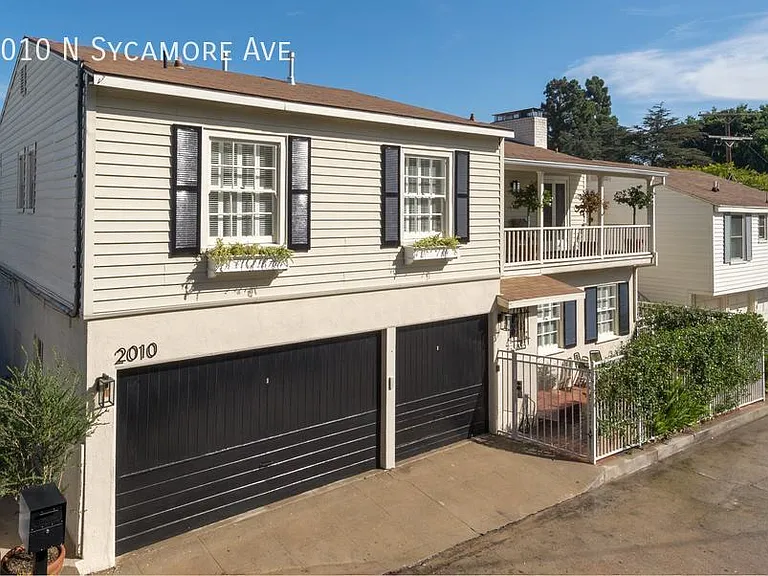 2010 N Sycamore Ave — Photo 1