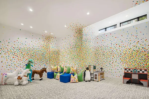 Sold by Douglas Elliman | media 15