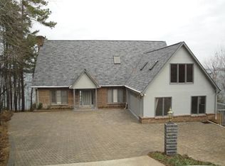 1807 Grandview Dr, Seneca, SC 29672