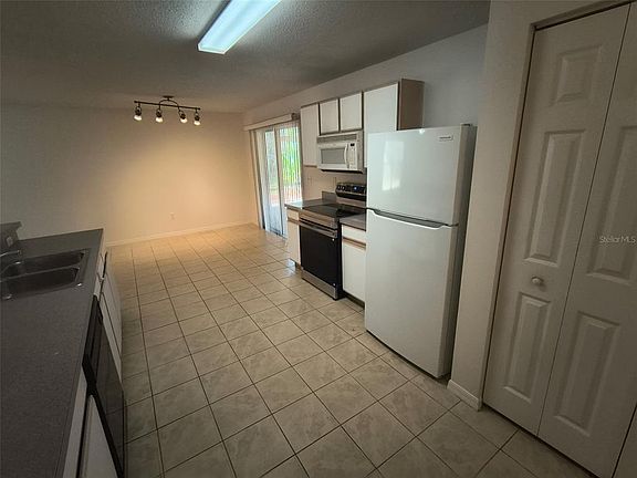 5th image of 5 Post Oak Ln