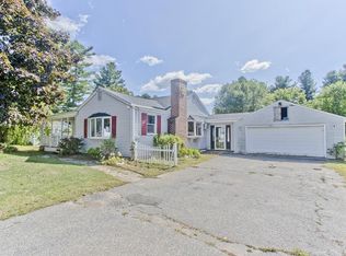 99 Willowbrook Dr, Springfield, MA 01129