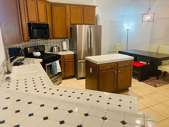 4th image of 6 Canyon Trail Ct