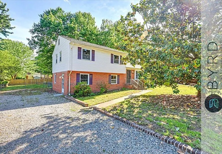 8501 Woodward Dr — Photo 2