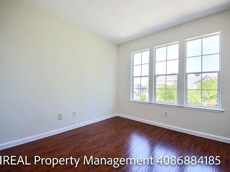 4202 Cambridge Way — Photo 16
