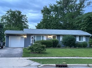 162 Thunderbird Trl, Carol Stream, IL 60188