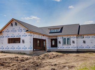 106 Saint Marys Ct, Stuart, IA 50250