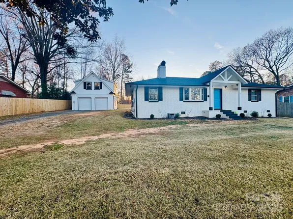 3107 Garrison Dr, Charlotte, NC 28269