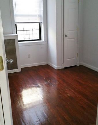 4th image of 2168 35th St APT 5A