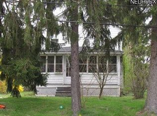 128 Cleveland St, Chagrin Falls, OH 44022
