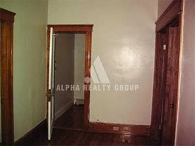 4 bed, 1.5 bath, $2,900 — Photo 3