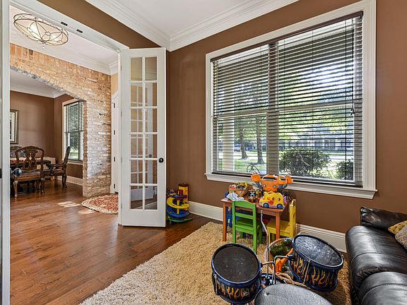 5th image of 815 Canebrake Dr