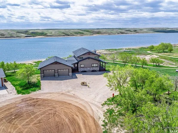 35 Grace BAY, Diefenbaker Lake, SK S0L 2E0