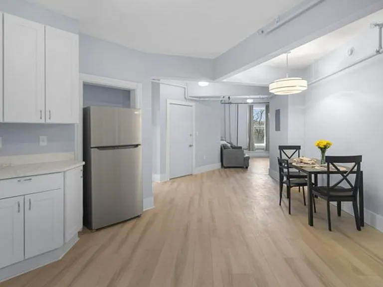 Quarry St. Apartments — Photo 14