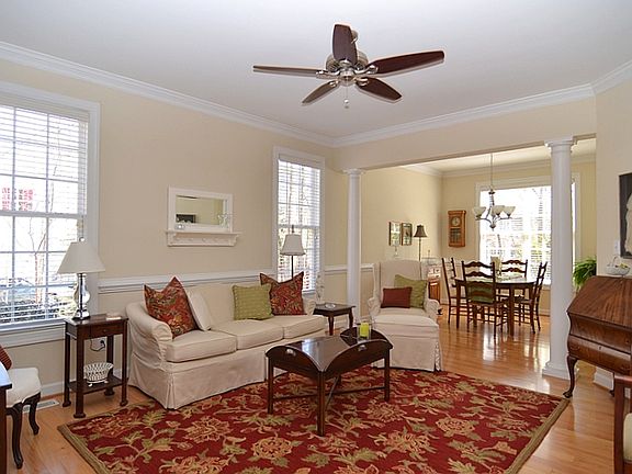 5th image of 1810 W Chapman Ct