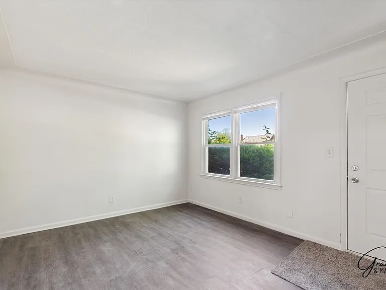 9108 Archdale St — Photo 5