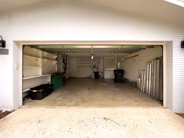 1812 Lady Mary Dr — Photo 39