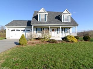 6 McClimon Rd, Preston, CT 06365