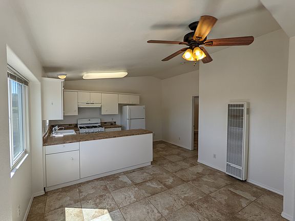 3rd image of 118 Palomar Ave #A