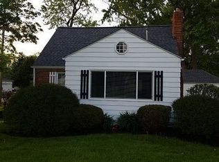 16115 E Thirteen Mile Rd, Fraser, MI 48026