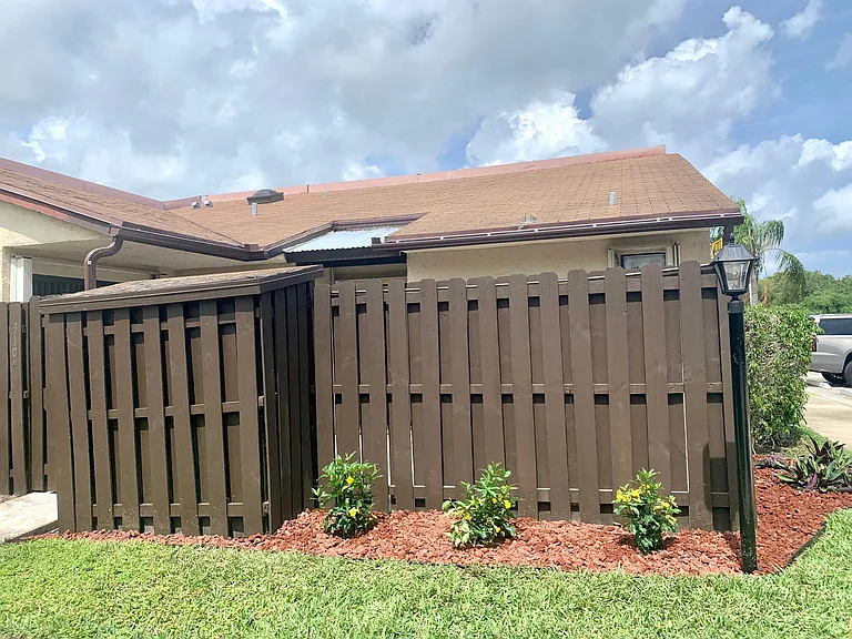 3104 Waterview Cir — Photo 1