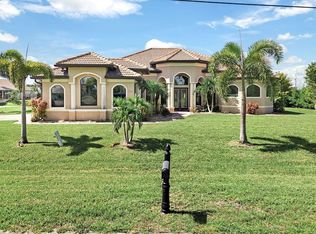 1724 SW 28th Ln, Cape Coral, FL 33914