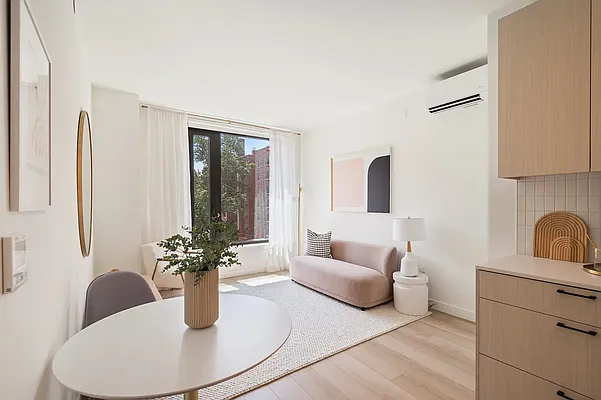 Rented by Living New York | media 31