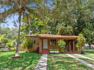 620 La Villa Dr, Miami Springs, FL 33166