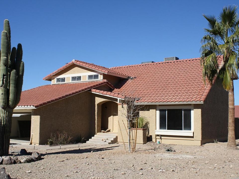 1st image of 2114 E Friess Dr