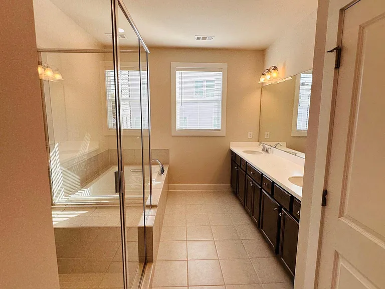 1247 Winterhaven Dr #1247 — Photo 43