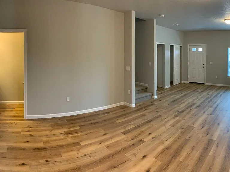 807 Water Ave NE — Photo 19