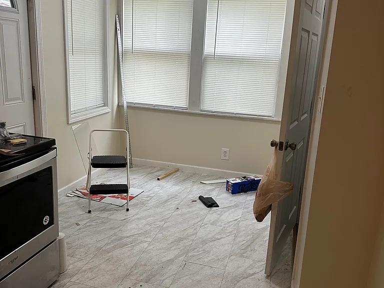 1004 Mechanic St — Photo 11