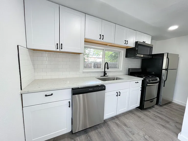 342 S Lincoln St #2 — Photo 1