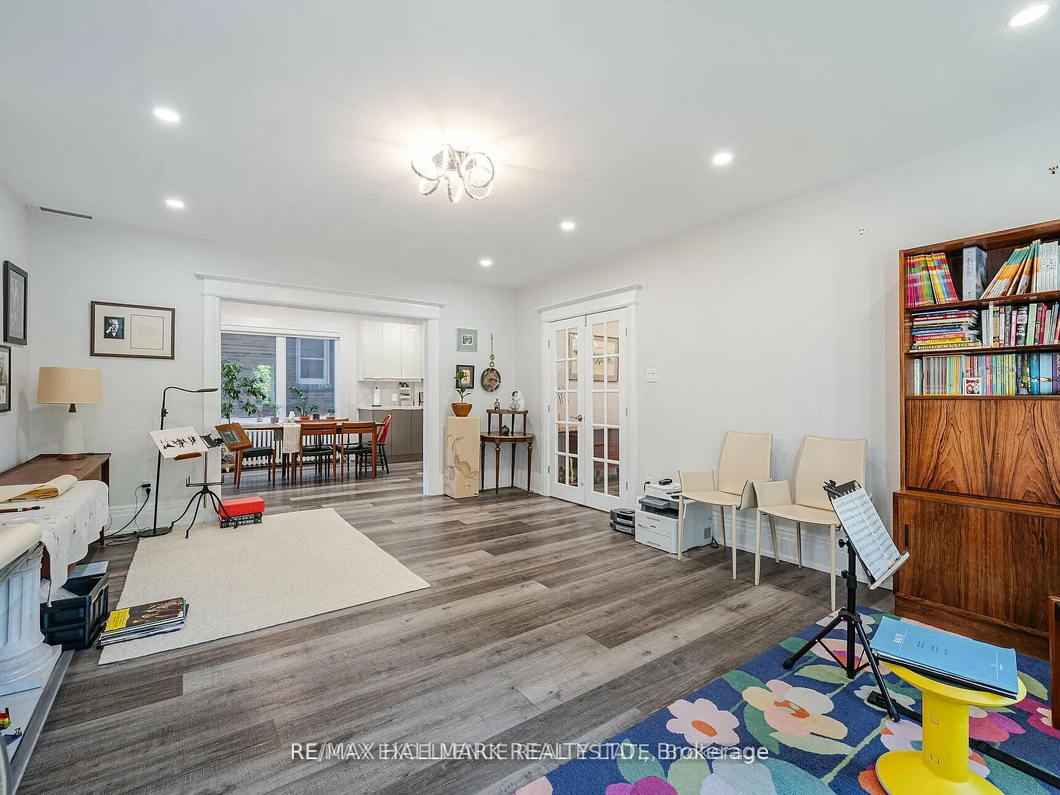 3 bed, $5,195 — Photo 2
