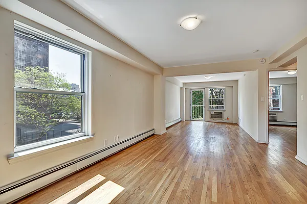 Rented by Cooper & Cooper Real Estate | media 7