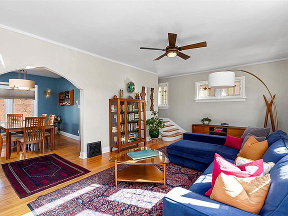 5th image of 4023 Parker Ave