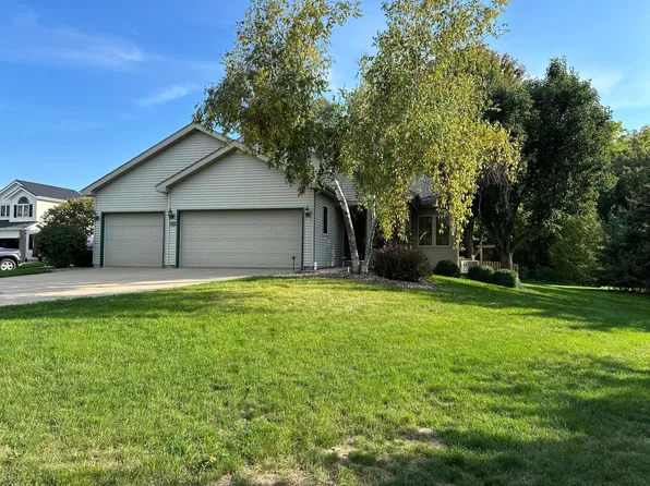 6510 Village Park Dr, Madison, WI 53718