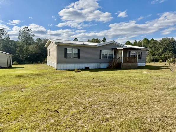 26200 Longvue Dr, Picayune, MS 39466