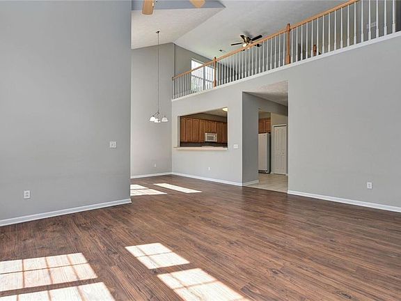 2nd image of 29301 Hummingbird Cir #1