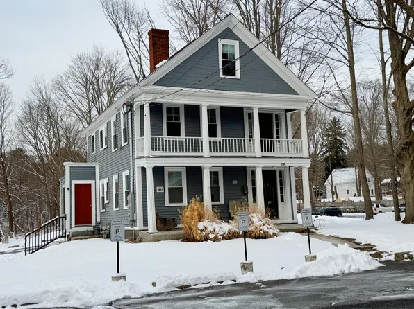 769 Washington St #1, Holliston, MA 01746