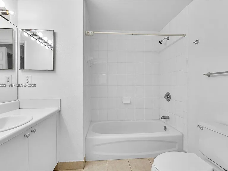 8000 N Nob Hill Rd #106 — Photo 15