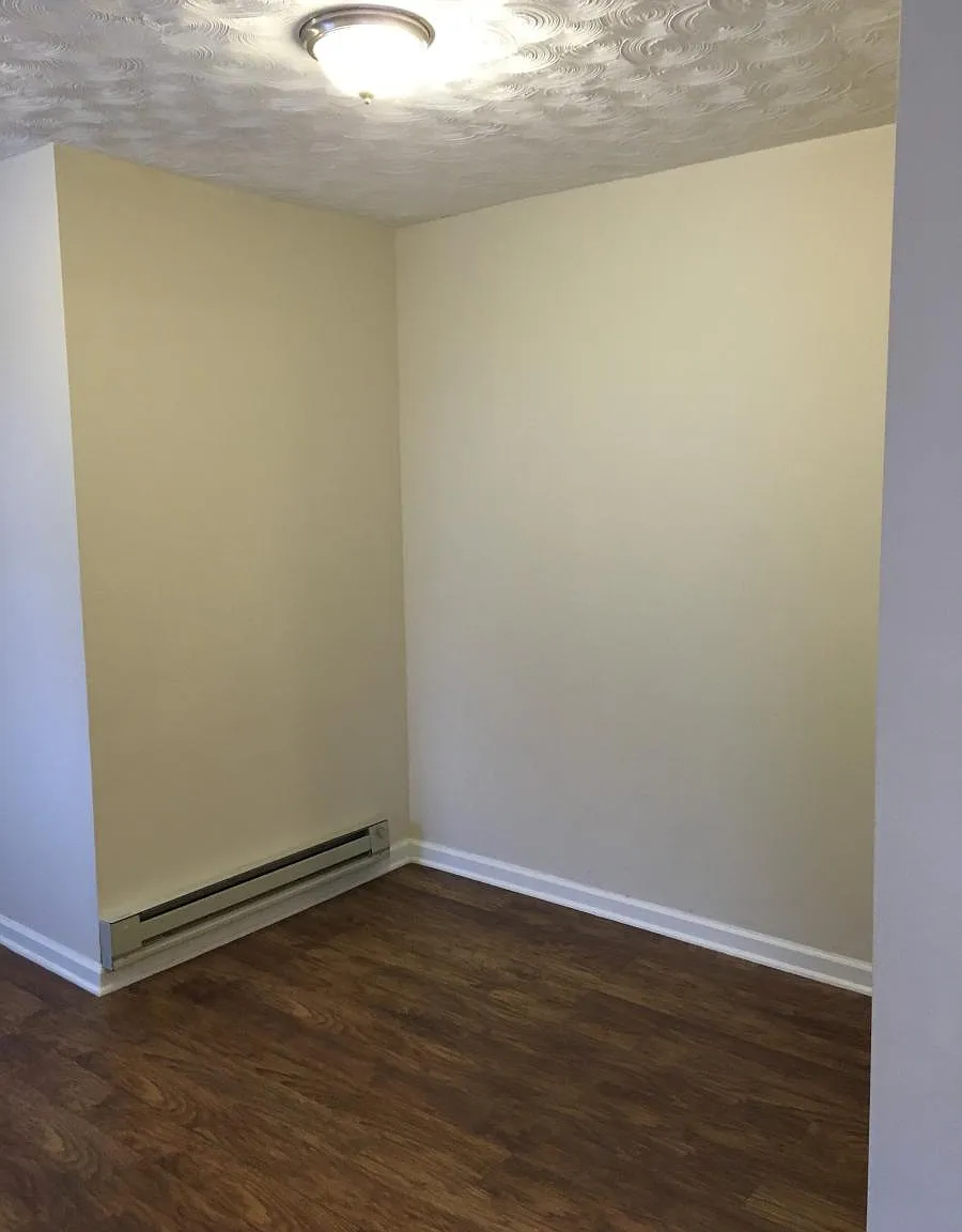1 bed, 650 sqft, $895 — Photo 2