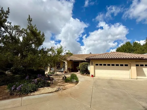 2527 Southern Oak Rd, Ramona, CA 92065