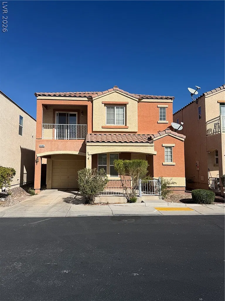 3 bed, 2.5 bath, 1316 sqft, $1,750 — Photo 1