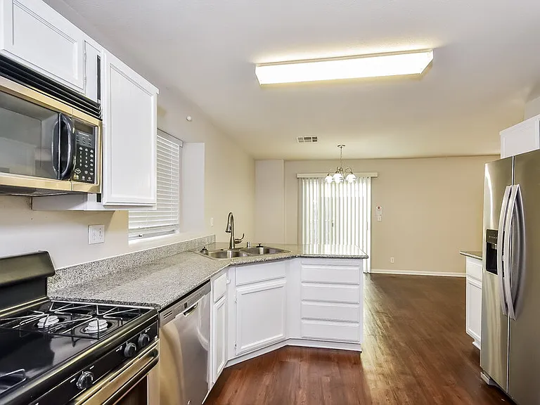 3705 Copper Keg Ct — Photo 7