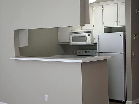 2nd image of 157 S Springview Dr