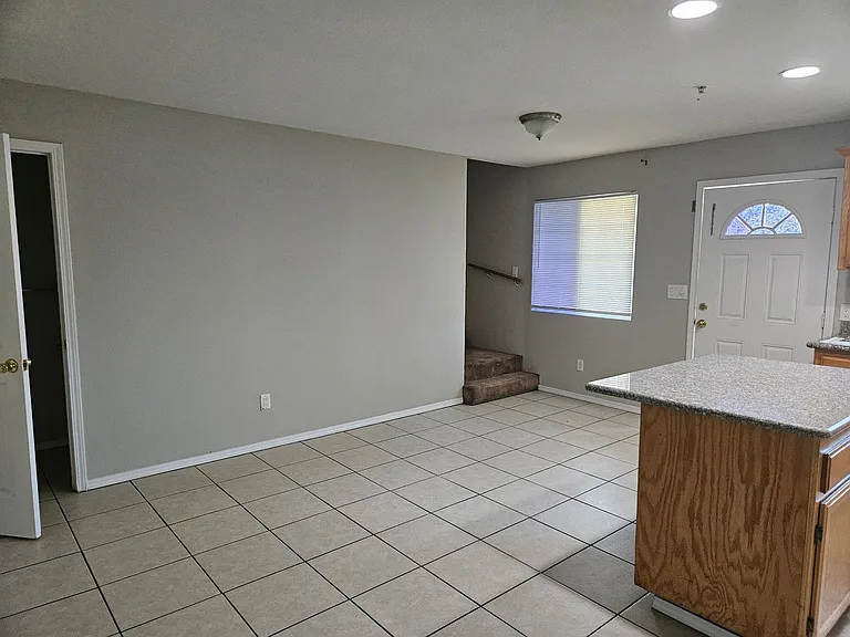 2785 Central Park Dr #A-C — Photo 3