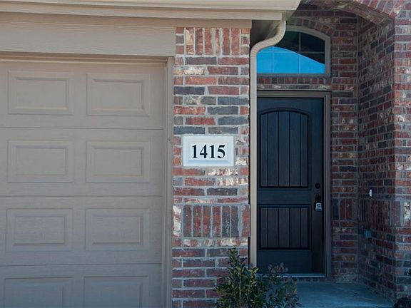 2nd image of 1415 Thibodaux Dr
