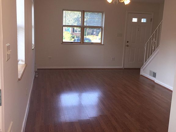 12' x 17' Living/Dining Room view from Kitchen Door.